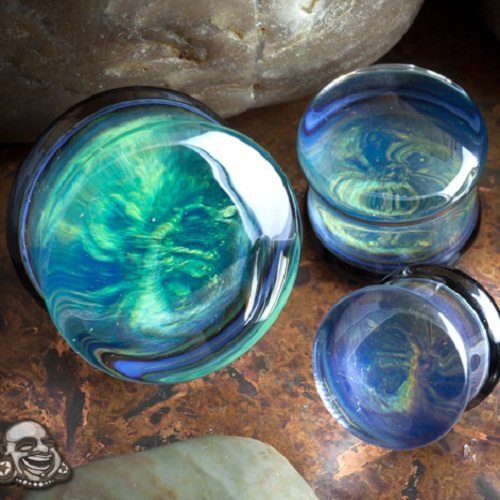 Wear Glass Plugs and Reveal a Stunning Look